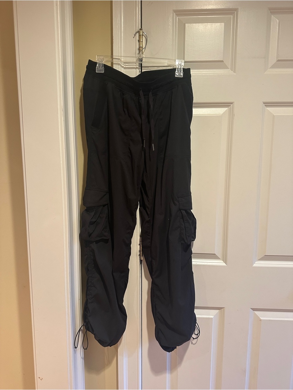 Lululemon Dance Studio Relaxed Fit Mid Rise Cargo Pants Black M